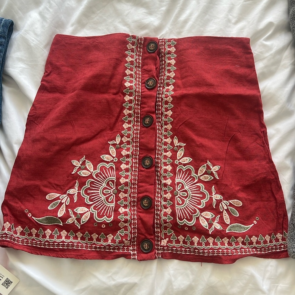 Red mini Skirt!